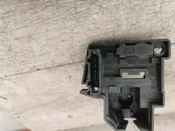 Takavalonkanta Vasen Audi A6 C6 OEM 4F9945221A