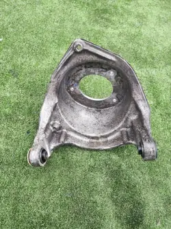 Citroen C5 III/X7 Etuoikea iskunvaimennintuki OEM PSA-968259580