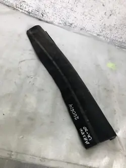 Stänkskärmsslut OEM DFR556915 Mazda CX-30 2020