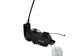 Serrure de porte avant droite OPEL ZAFIRA B 13220370