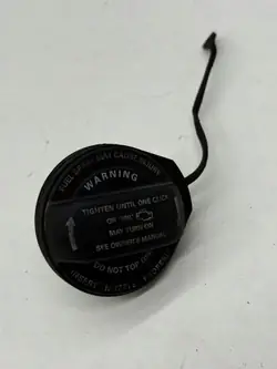 OEM 3C9201553 Polttoainekorkki Audille A8 D4, A6/S6 C7 4.0 TFSI