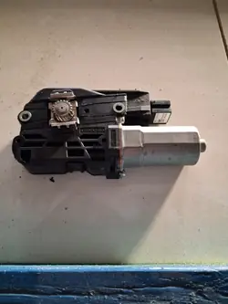 Mercedes GLA H247 takluckemotor OEM 1763733B