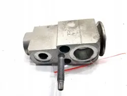 AC expansieklep OEM 9496915 voor BMW G30