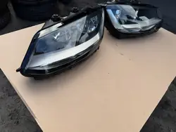 Faróis dianteiros VW Sharan II 7N1941005 7N1941006