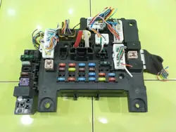 Caja de fusibles BSI OEM 8637A322 para Peugeot 4007 2.2 HDI