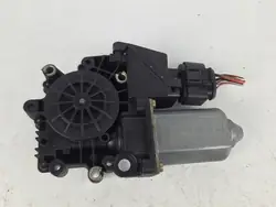 Vasemman etuikkunan moottori Audi A4 B5 OE 8D0959801D