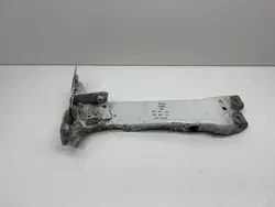 Suporte para para-lama dianteiro esquerdo OEM 8Y0821131 Audi A3 8Y