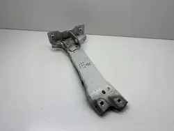 Support de garde-boue avant gauche OEM 8Y0821131 Audi A3 8Y