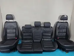 Conjunto de Assentos Dianteiros em Couro Aquecidos VRS Skoda Octavia II