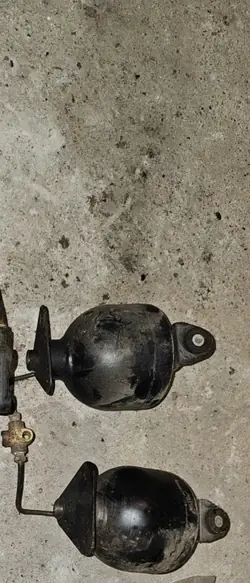 BMW E30 Nivelleringsbussningar Fjädring - Begagnat Skick