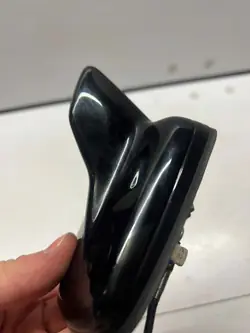 Audi A4 B9 Hai-antenni OEM 4M0035503K Valkoinen