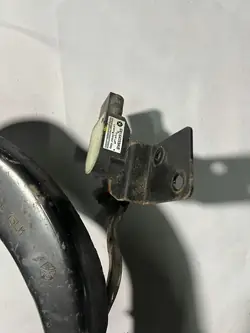 Bras de contrôle supérieur gauche Jeep Grand Cherokee WK2