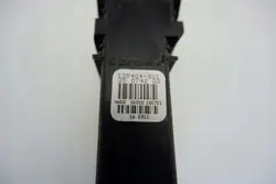 Etupaneelin ikkunan moottori vasen OEM 9776105404301
