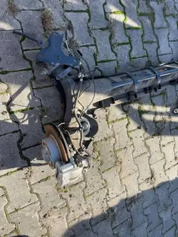Poutre suspension arrière OEM BZC1695 Renault Megane IV