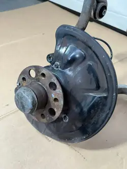 Framhöger fjädringsnav OEM A2303302607 Mercedes