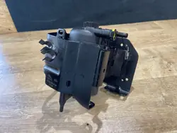 Land Rover Brandstoffilterbevestiging OEM HJ329D202AF