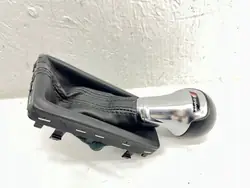 Pomo de mudanças Audi A3 8V OEM 8V1713139G - Usado