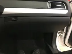 Konsolenablage OEM SCHOWEK KONSOLI für Skoda Superb II