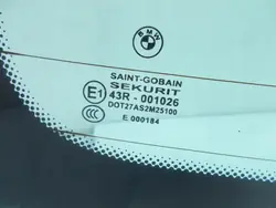 Vitre de hayon arrière E90 - OEM E90 SZYBA TYŁ KLAPA