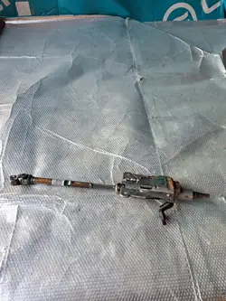 Rattstam OEM Sztyca för Peugeot 208