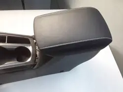 MG5 II konsoli käsinoja OEM 10719040 - Käytetty