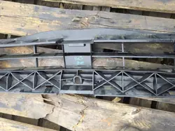 Renforcement de pare-chocs Trafic Vivaro 620300101R