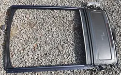Store Toit Vitré Nissan Qashqai OEM 91686jd010