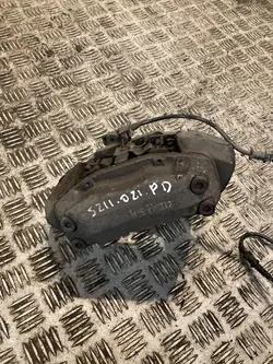 Etumainen oikea jarrusatula MERCEDES-BENZ CLS 0024202283