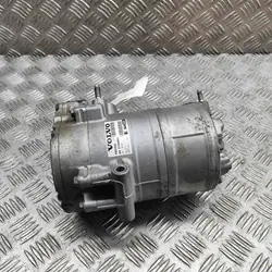 Volvo V90 II AC-kompressori 2.0L 2018 P36012838
