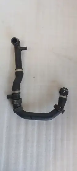 VW Arteon Wasserrohr OEM 3Q0122051T - Gebraucht