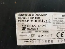 Cambiador CD BMW OEM 65128361058 para Serie 7 E38