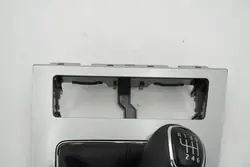 Vaihteenvalitsimen holkki OEM 5E1863212A Skoda Octavia MK3