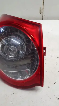 Feu arrière gauche VW Passat B6 Kombi