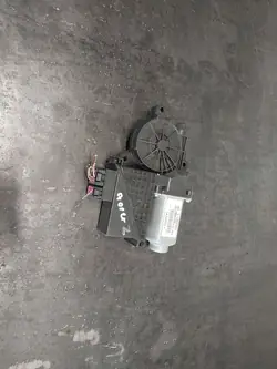 Linker vorderer Fensterheber Skoda Fabia Mk1 (6Y) OEM 6Y1959801