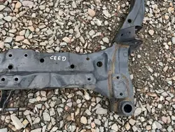 OEM Vorderachsträger für Kia Ceed I 2006-2012