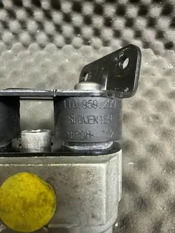 5Q0906009E Soupape Régulateur Pression Carburant VW Audi