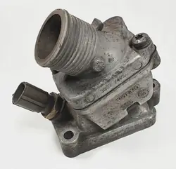 Carcasa de termostato Volvo XC70 II 2.4 D