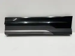 OEM 8889859317 Vänster Bakdörrlist för Lynk & Co 01