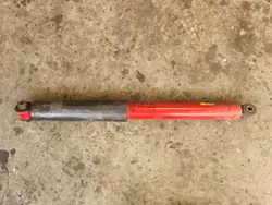 OEM 68509435AB Taka-iskunvaimennin Jeep Wranglerille