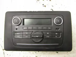 Dacia Duster II Radio OEM 281156181R - Käytetty