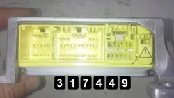 ECU Toyota Avensis Verso OEM AM-317449 2002