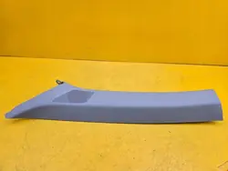 OEM 82A867233 Couvre-poteau gauche pour Audi A1 II