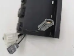 Prise USB OEM 83410T0AK210M1 pour Honda CR-V 2013