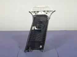 Skoda Superb III B-pilarin kansi vasen OEM 3V0867243