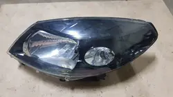 Vasen etuvalaisin Dacia Sandero I Stepway