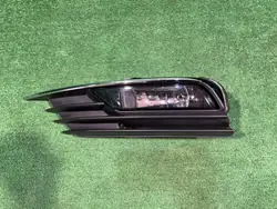 AUDI A3 8V5 SEDÁN REJILLA PARACHOQUES DELANTERA IZQUIERDA 8V5807681A