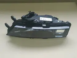 Phare Halogène Droit Avant OEM 5E0941700F - Occasion