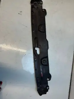 OEM 6F0853655C Motorhaubenleiste für SEAT Ibiza V