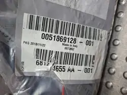 Vidro de carroçaria dianteiro direito OEM S26337603 Fiat Grande Punto