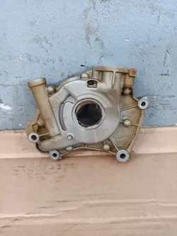 Oljepump FoMoCo OEM BR3E-6621-AC för Ford F150 5.0
